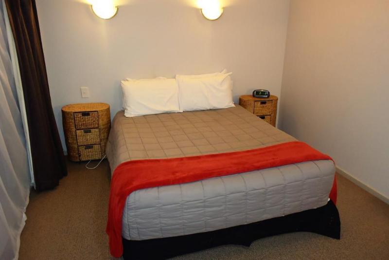 Absolute Lake View Motel เทาโป ภายนอก รูปภาพ