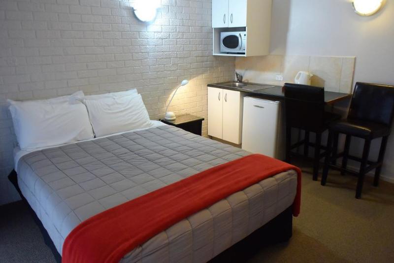 Absolute Lake View Motel เทาโป ภายนอก รูปภาพ